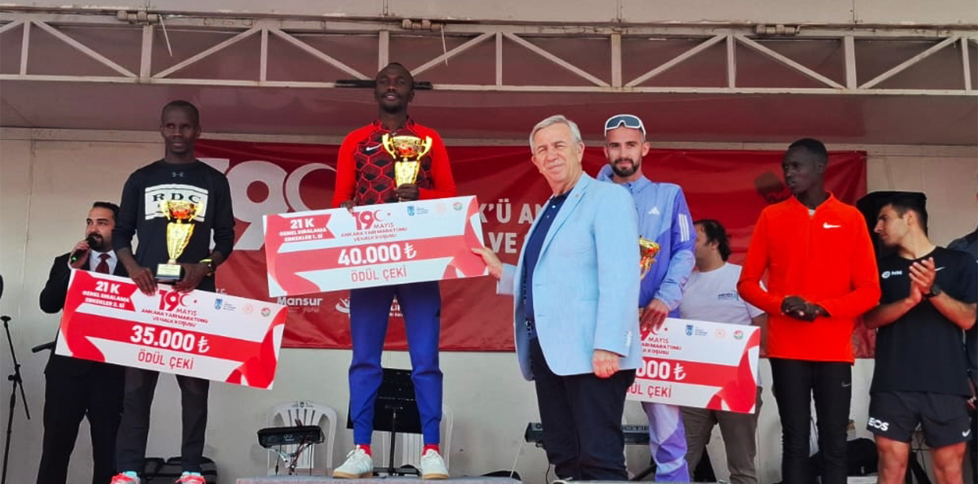 19 Mayıs Ankara Yarı Maratonu ve Halk Koşusu gerçekleştirildi.