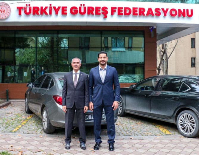 Güreş Federasyonu Başkanı Taha Akgül’e nezaket ziyareti