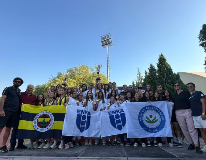 Ali Ergenç U16 Türkiye Kulüpler Şampiyonası’nda kızlarda ENKA, erkeklerde ise Fenerbahçe şampiyon oldu.